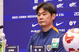 九游体育app-足球报：青岛海牛8轮2分遭遇极端困境 有意在二转期更换外援