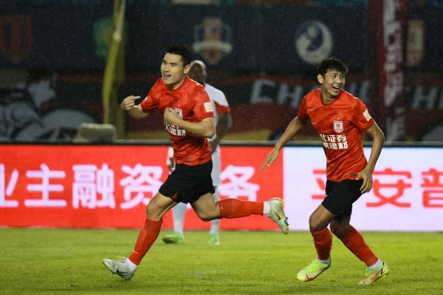 九游体育-【中超】程长城闪击制胜严智宇救险 亚泰1比0蓉城