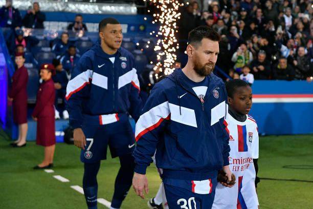 9体育-王勤伯：法媒造势逼梅西离开巴黎？谁在背后放冷枪？