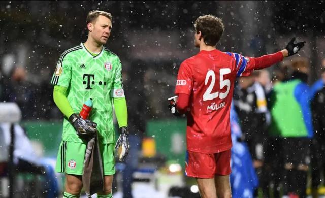 九游体育官网-德乙球队敲响警钟or丧钟？拜仁的三冠梦是时候醒了